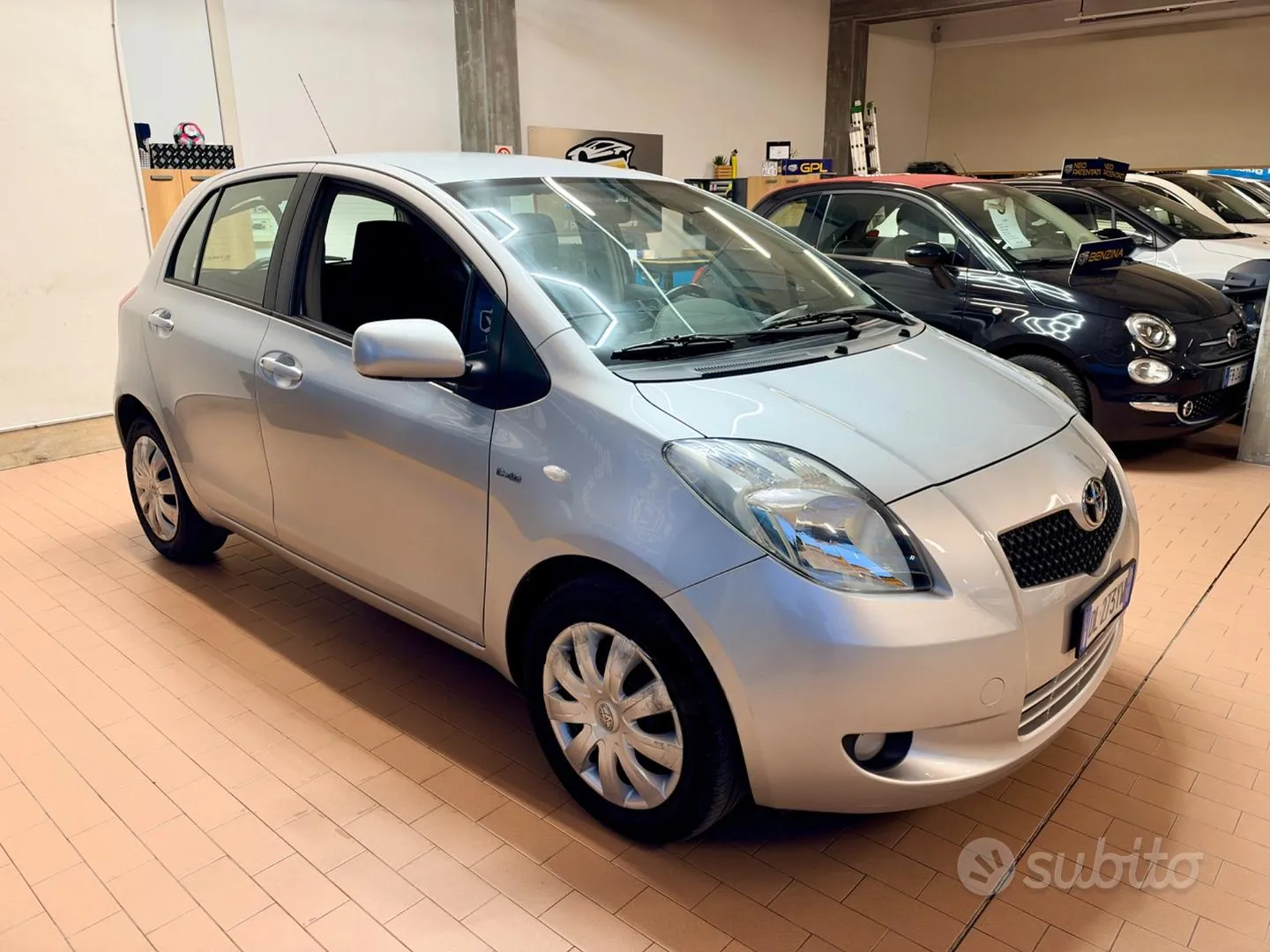 Toyota Yaris 2007 photo 2