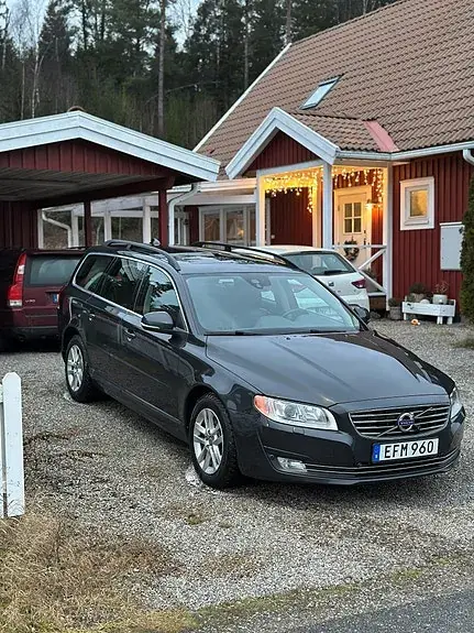 Volvo V70 2014 photo 2