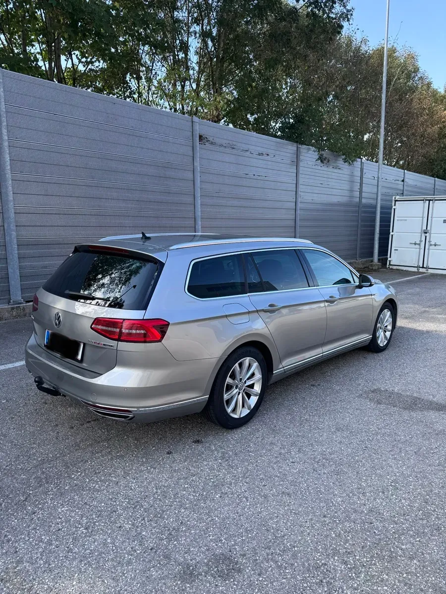 Volkswagen Passat 2016 photo 2