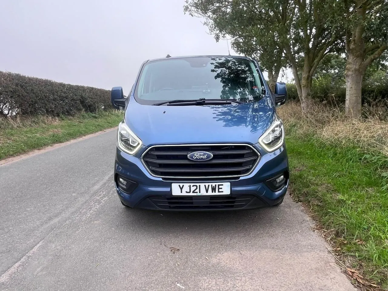 Ford Transit Custom 2021 photo 2