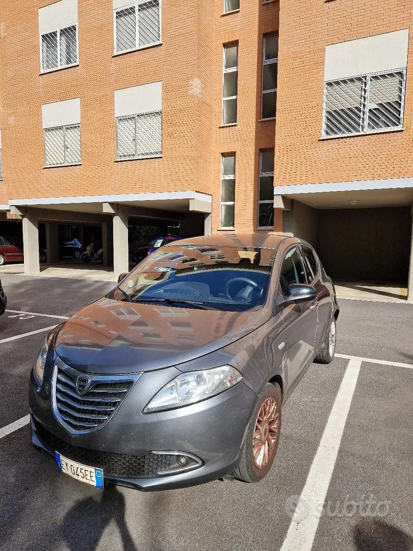 Lancia Ypsilon 2014 photo 3