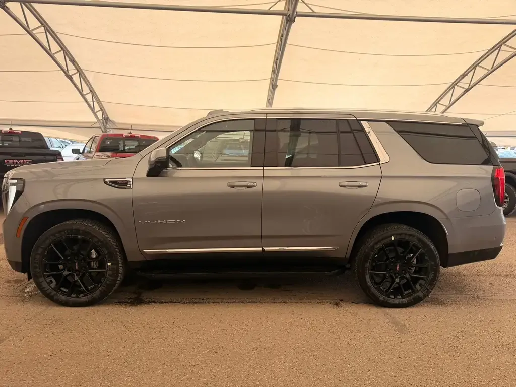GMC Yukon 2026 photo 2