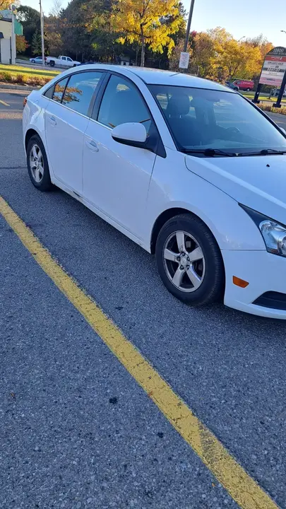 Chevrolet Cruze 2011 photo 3