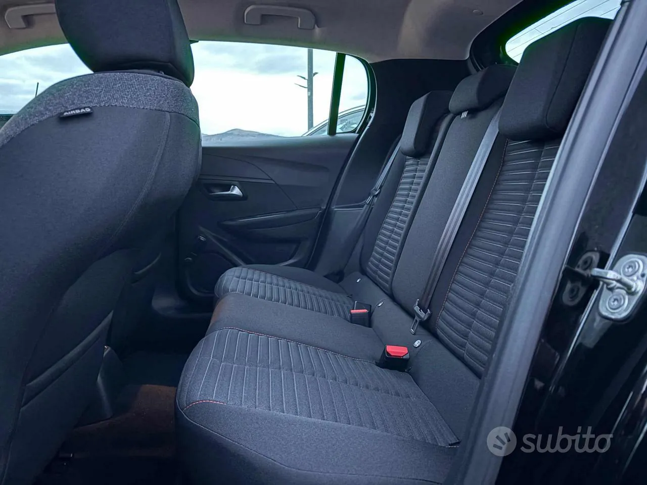Peugeot 208 2020 photo 5