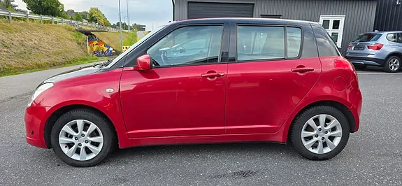 Suzuki Swift 2005 photo 5