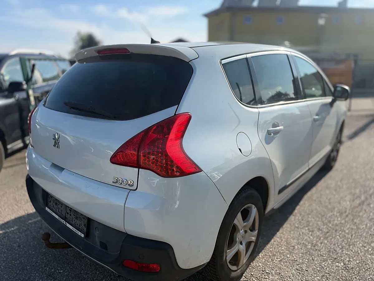 Peugeot 3008 2010 photo 3