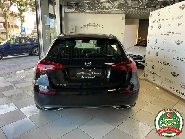 Mercedes-Benz A 180 2023 photo 5