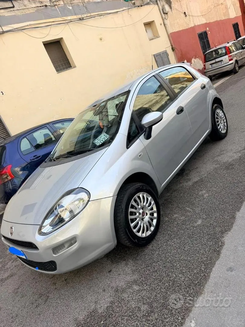 Fiat Punto 2015 photo 4