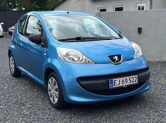 Peugeot 107 2006 photo 2