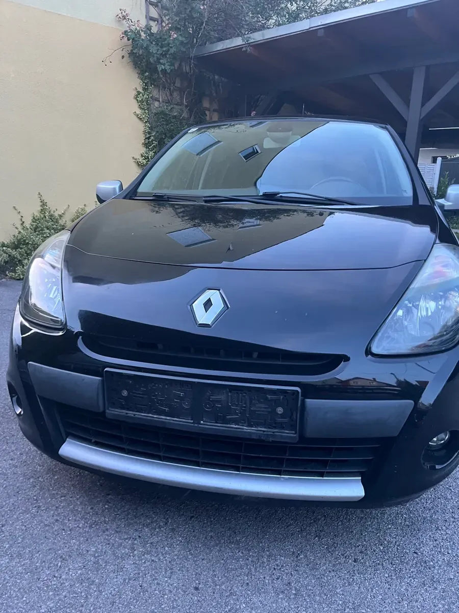 Renault Clio 2012 photo 3