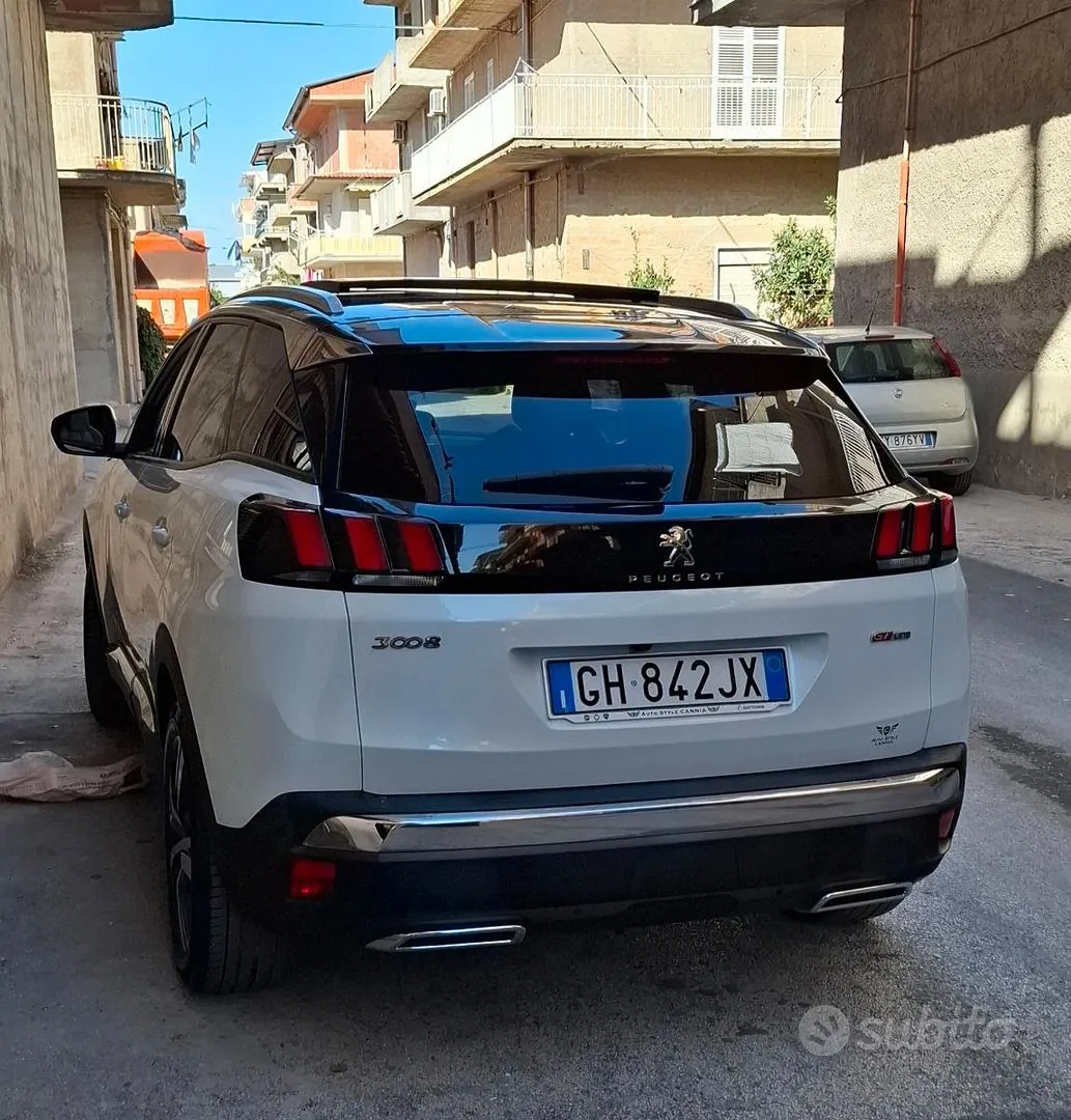 Peugeot 3008 2022 photo 2