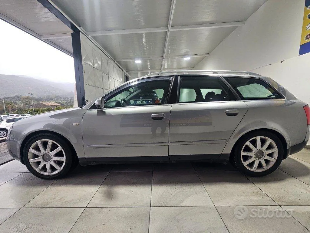Audi A4 2004 photo 3