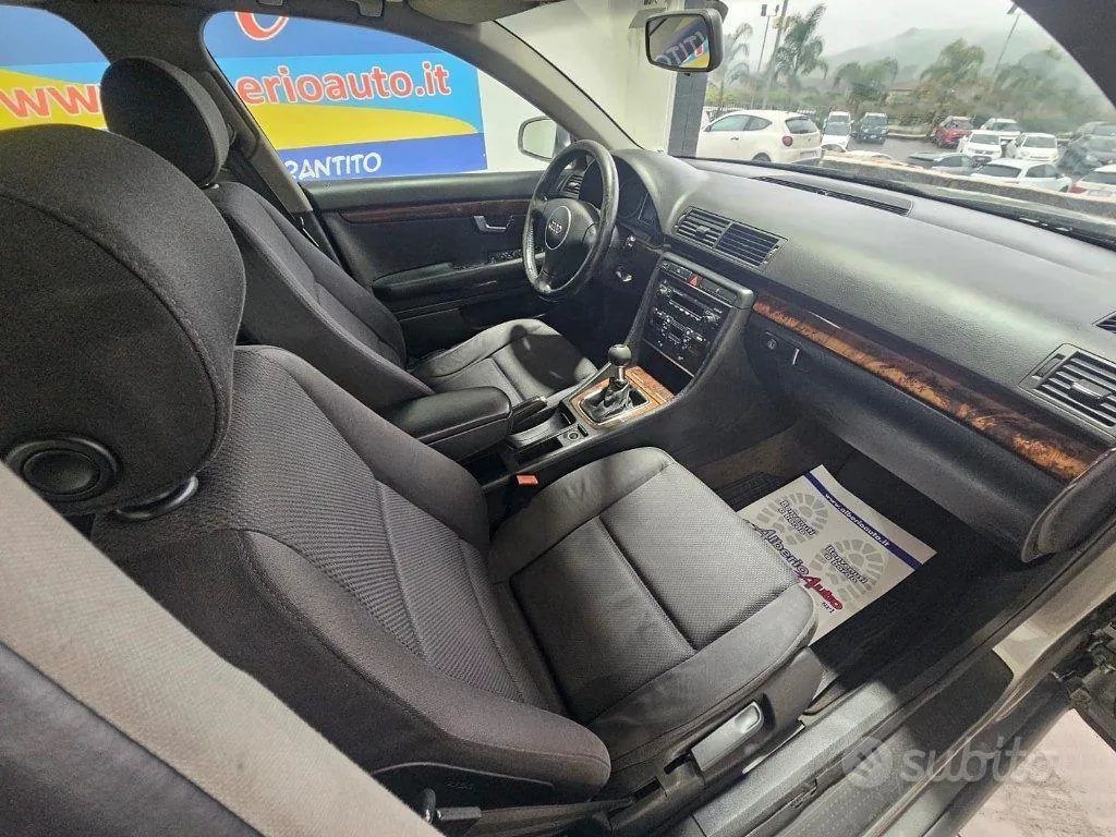 Audi A4 2004 photo 4