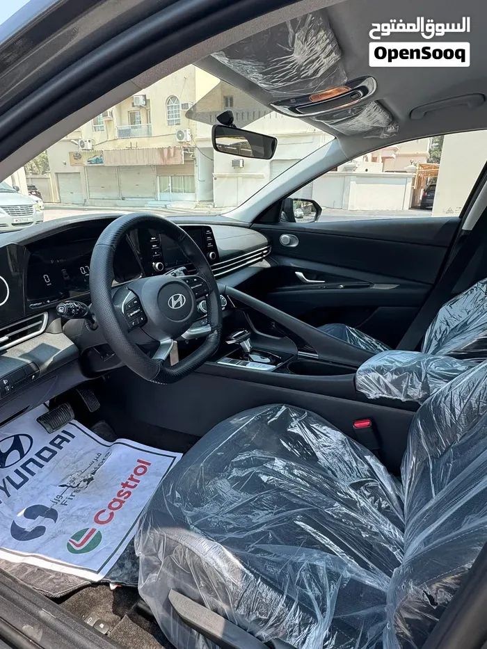 Hyundai Elantra 2026 photo 3