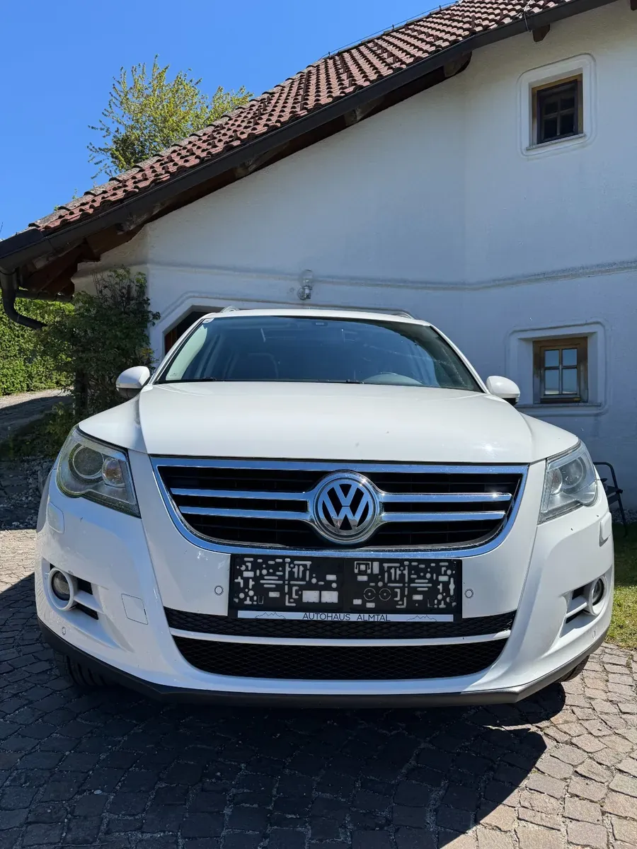 Volkswagen Tiguan 2011 photo 3