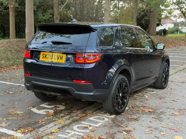 Land Rover Discovery Sport 2020 photo 4