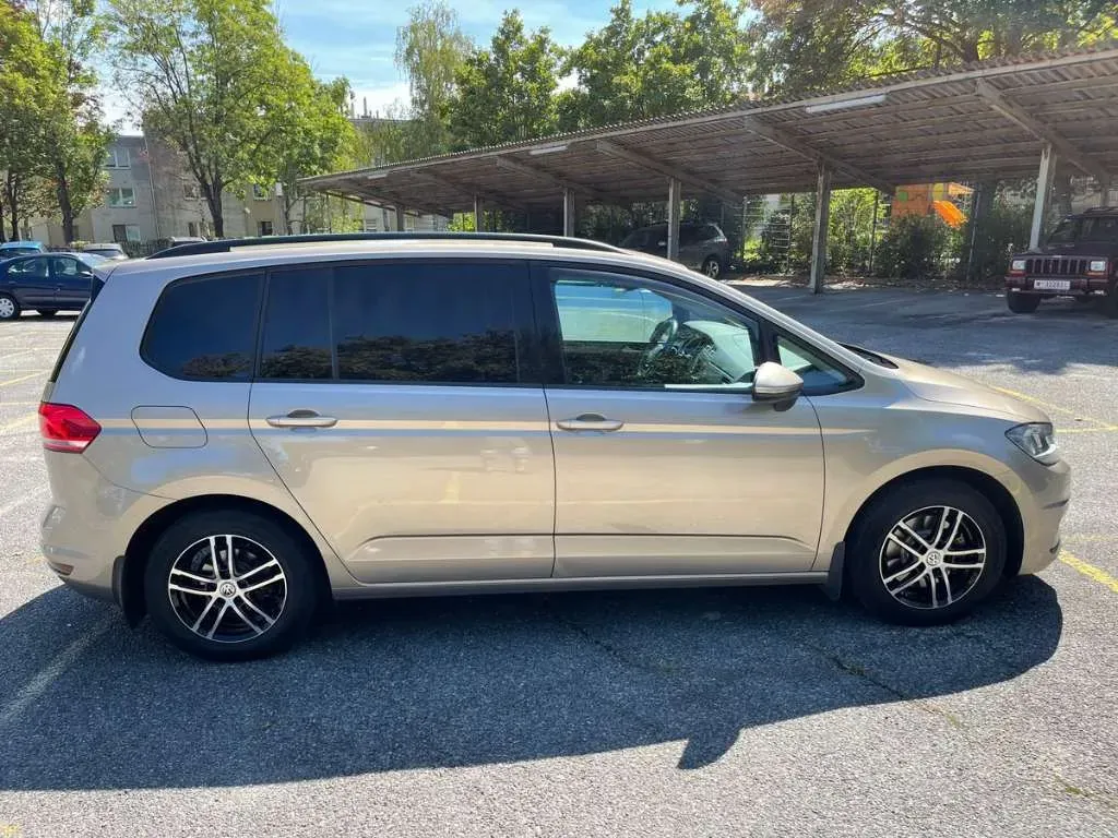 Volkswagen Touran 2016 photo 3