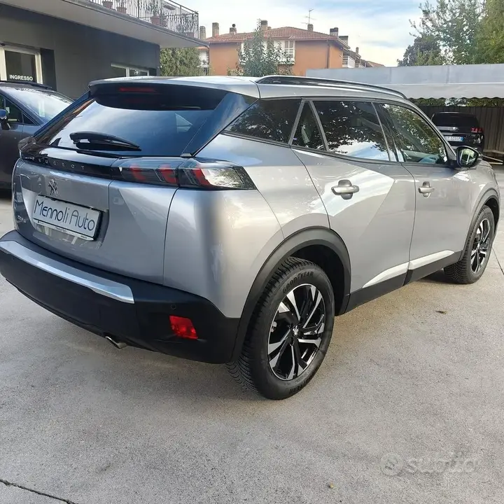 Peugeot 2008 2022 photo 3