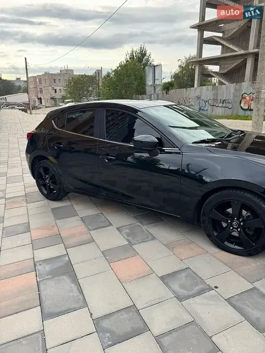 Mazda 3 2013 photo 3