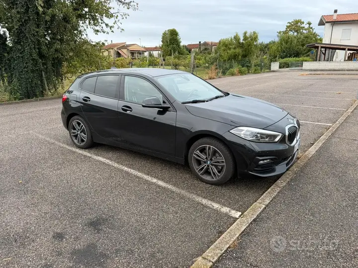 BMW 116D 2020 photo 3