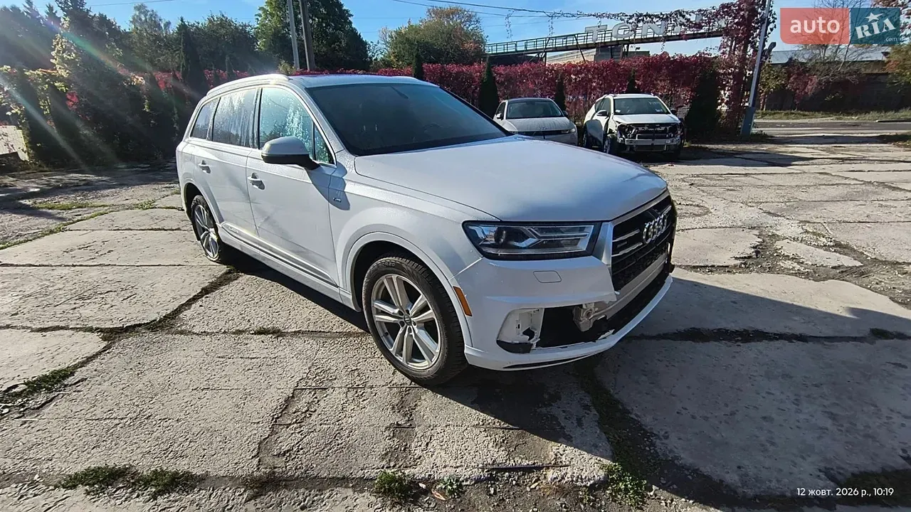 Audi Q7 2016 photo 2