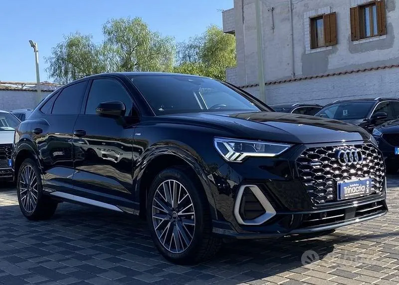 Audi Q3 2022 photo 3