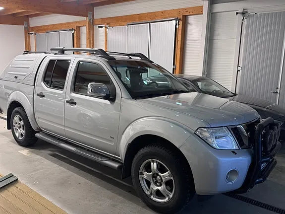 Nissan Navara 2011 photo 3
