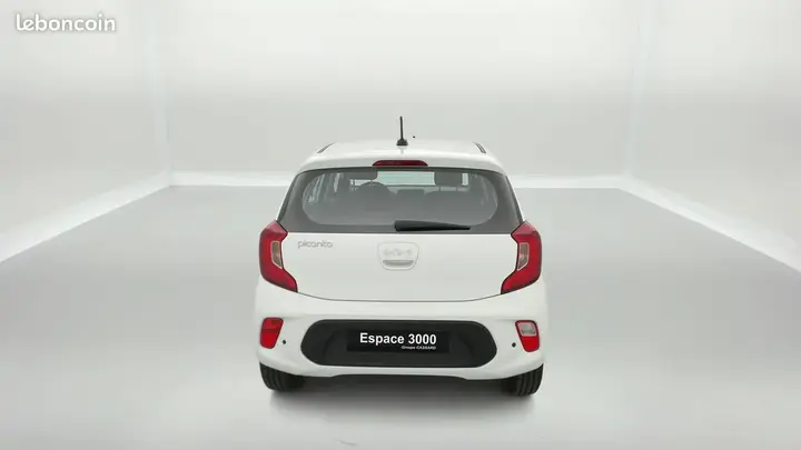 Kia Picanto 2023 photo 5
