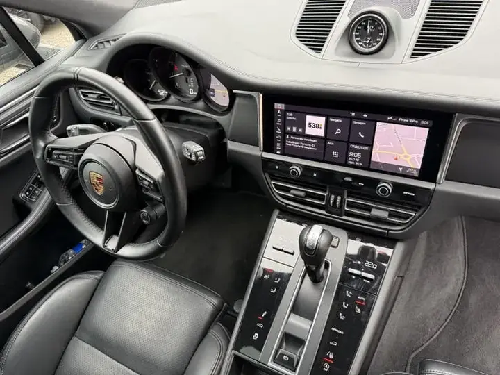Porsche Macan 2022 photo 3