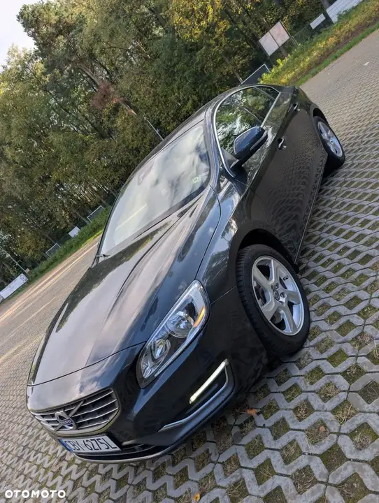 Volvo S60 2015 photo 3