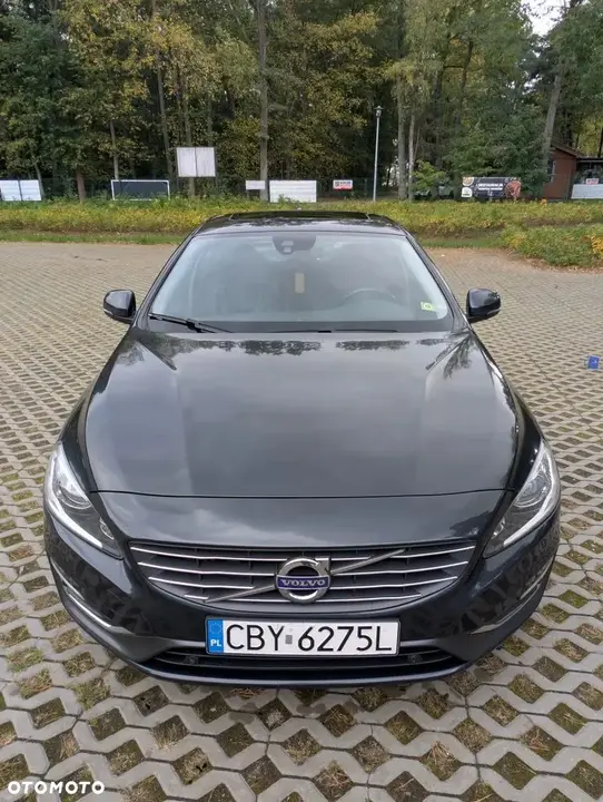 Volvo S60 2015 photo 2