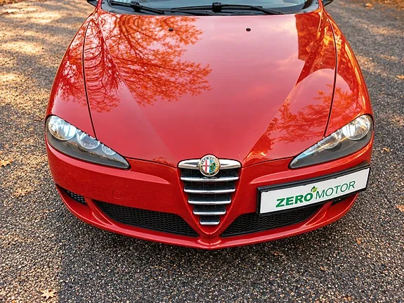 Alfa Romeo 147 2005 photo 2