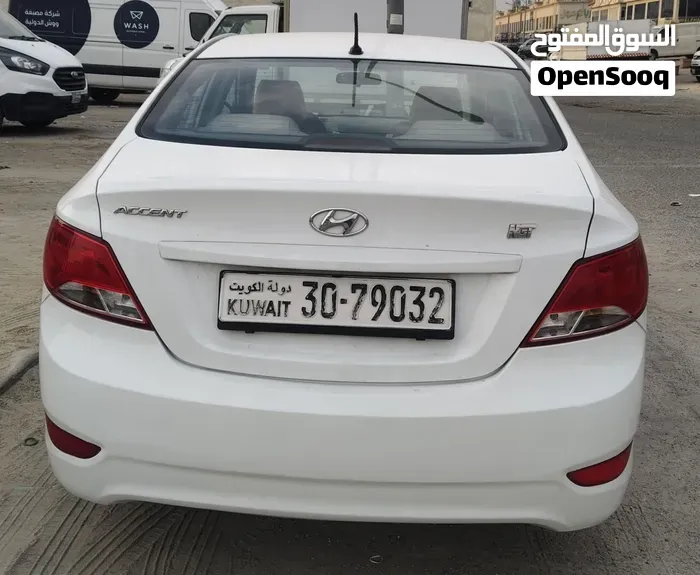 Hyundai Accent 2015 photo 2