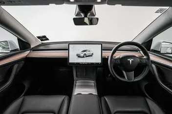 Tesla Model Y 2022 photo 4