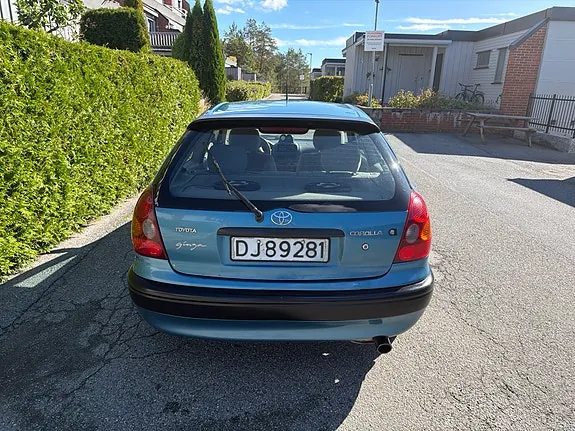 Toyota Corolla 2000 photo 3
