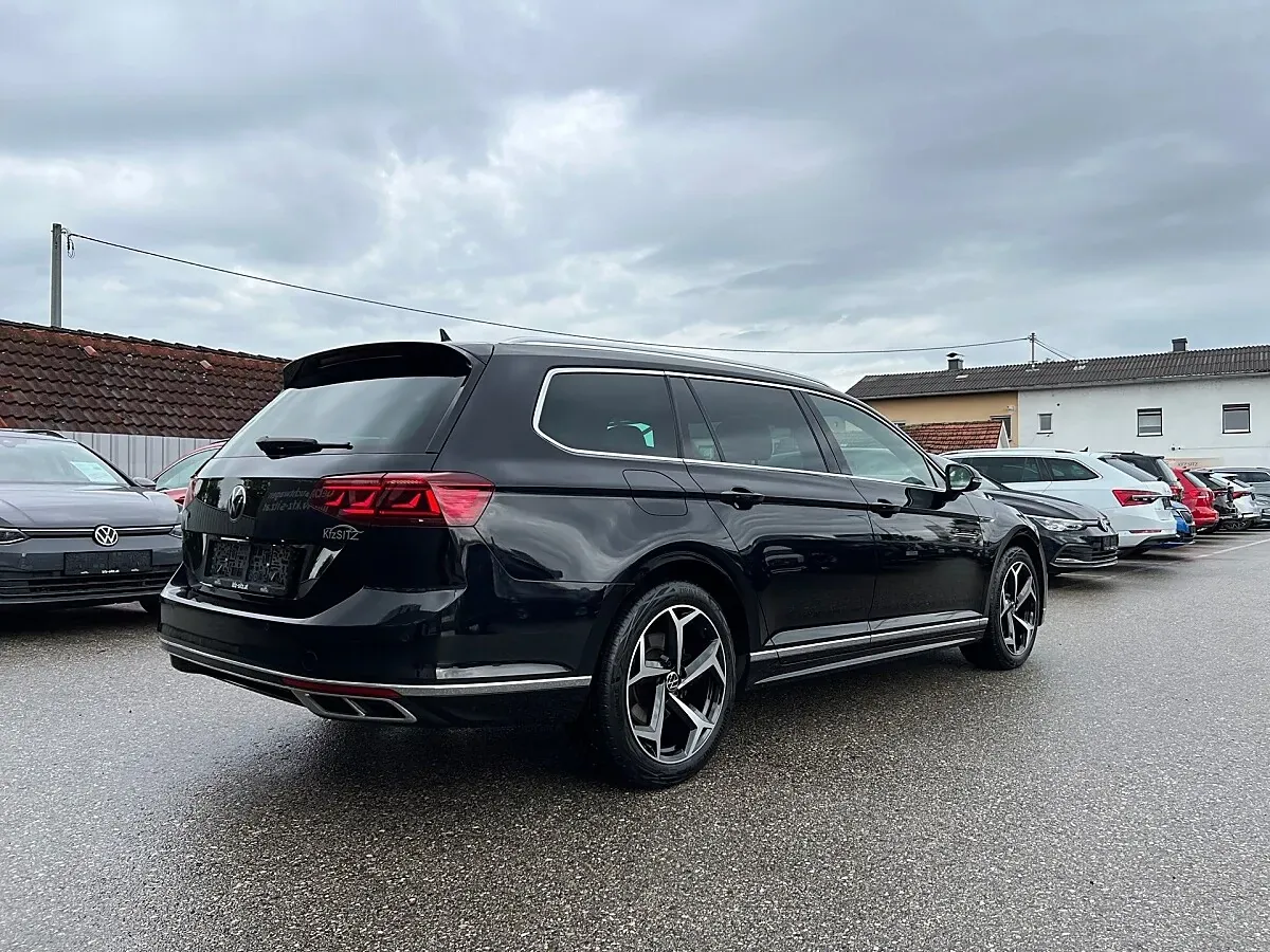 Volkswagen Passat 2023 photo 3