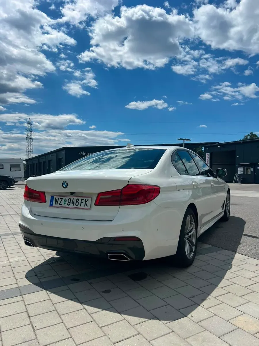 BMW 5 Series 2019 photo 3