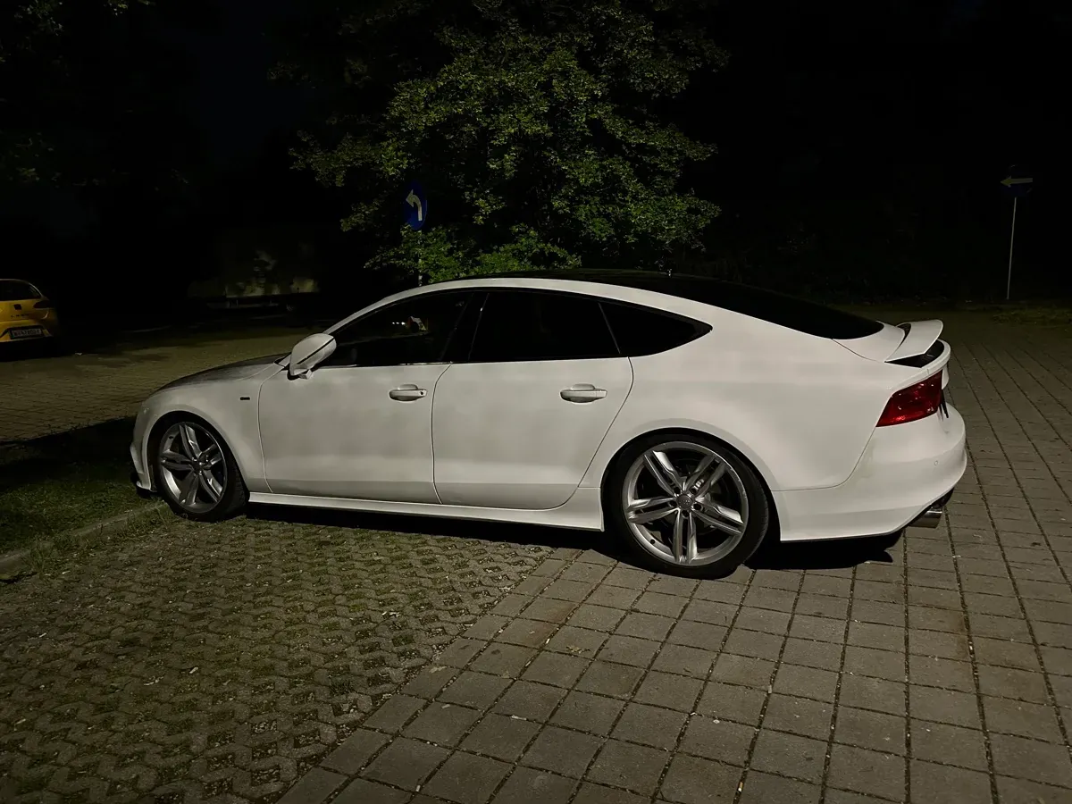 Audi A7 2012 photo 3