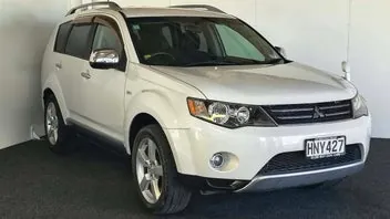 Mitsubishi Outlander 2005 photo 2