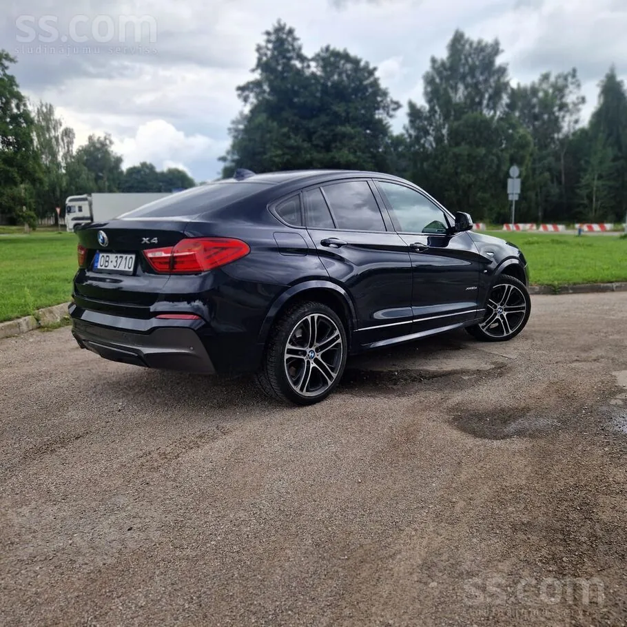 BMW X4 2016 photo 2