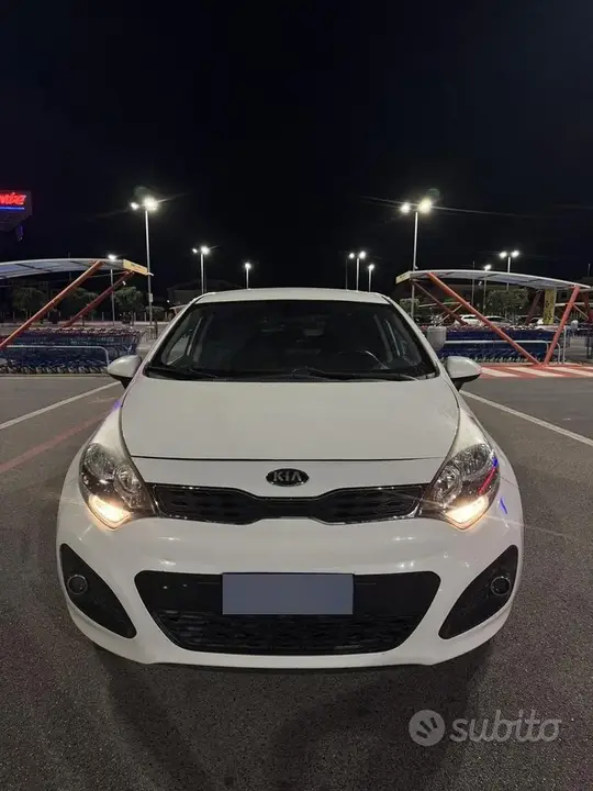 Kia Rio 2013 photo 2