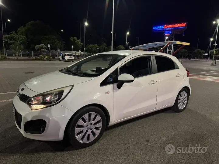 Kia Rio 2013 photo 3