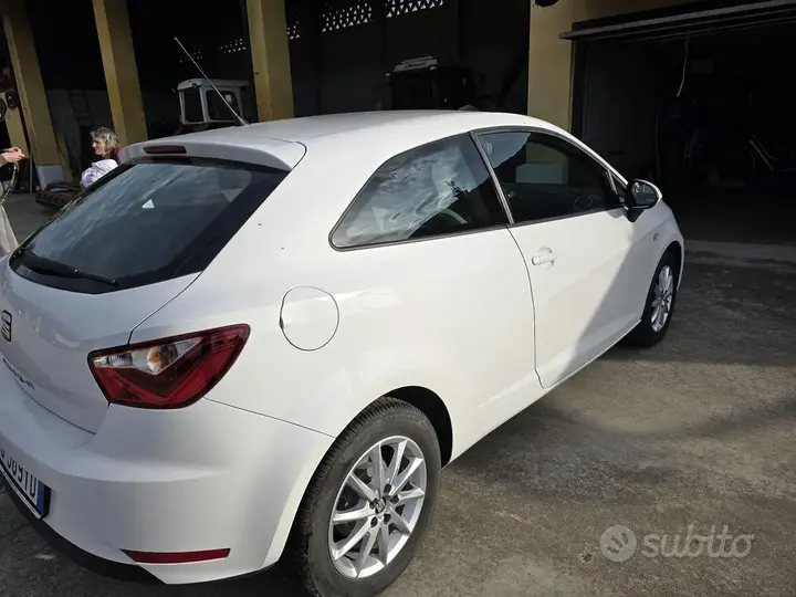Seat Ibiza 2017 photo 3