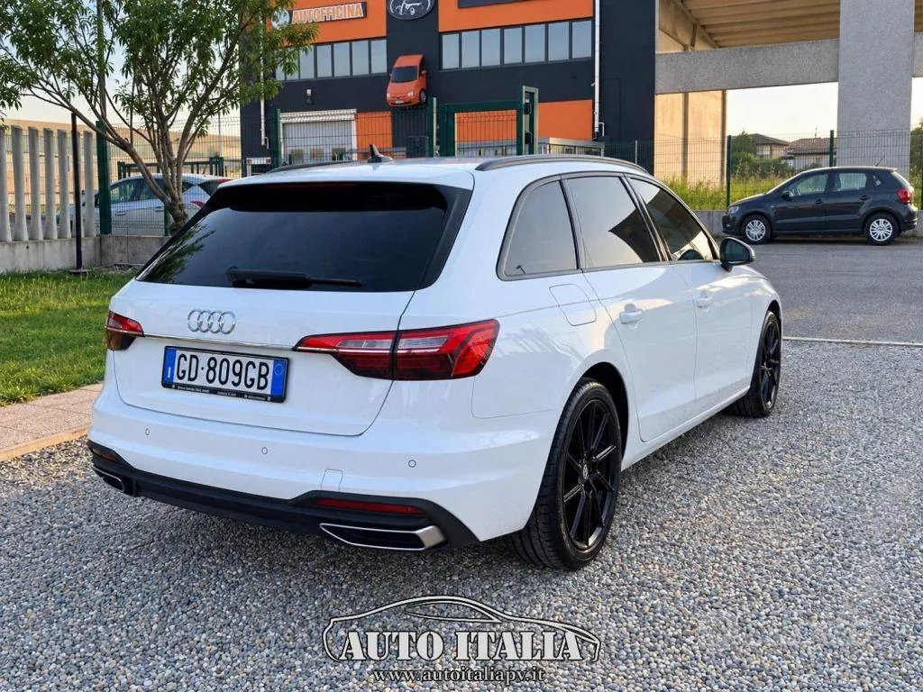 Audi A4 2021 photo 5
