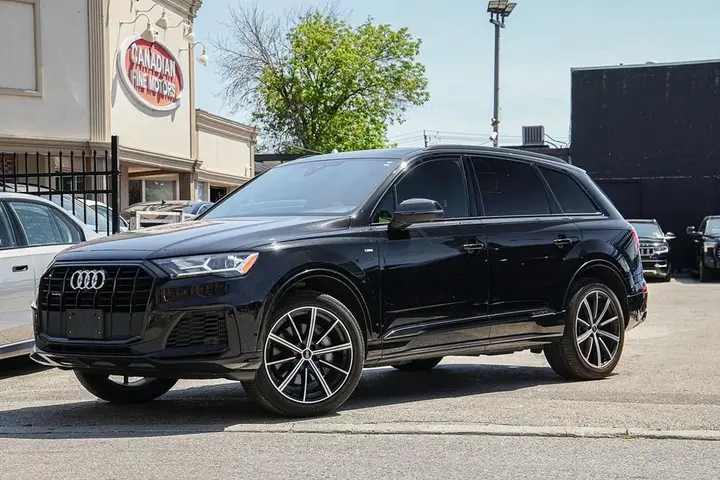 Audi Q7 2022 photo 2