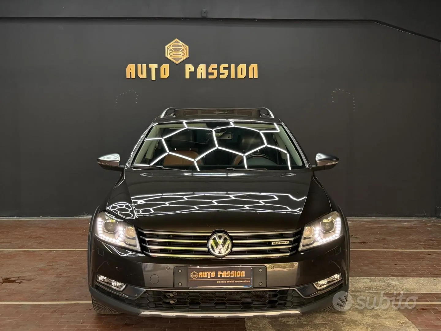 Volkswagen Passat 2012 photo 2