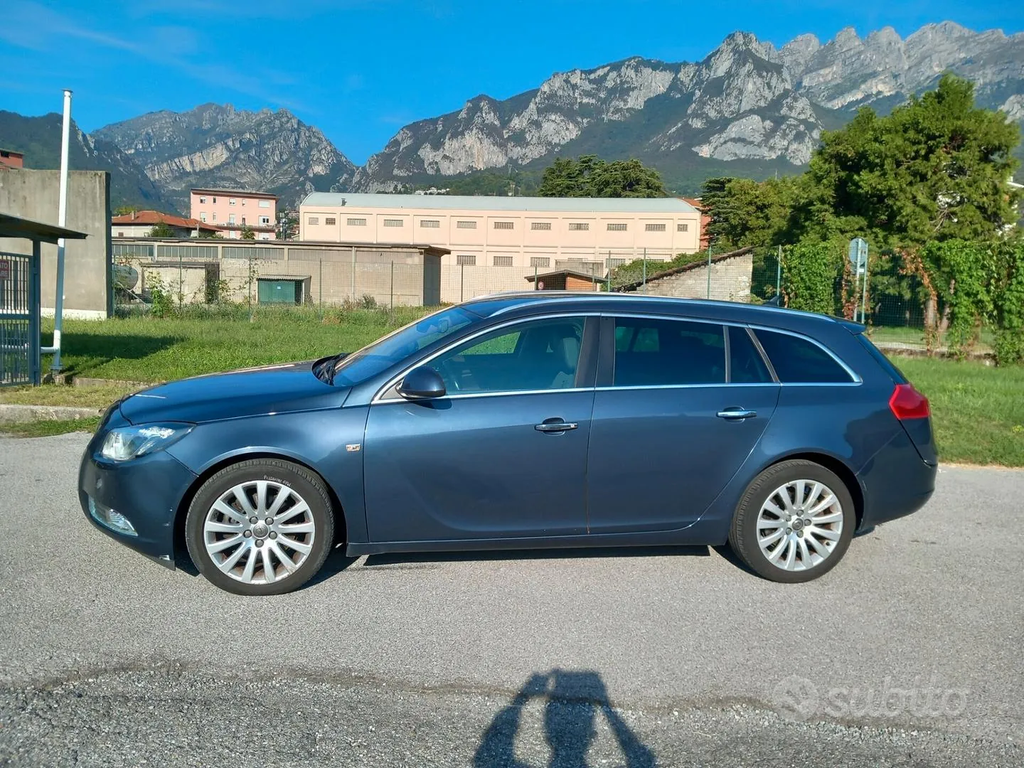 Opel Insignia 2010 photo 2
