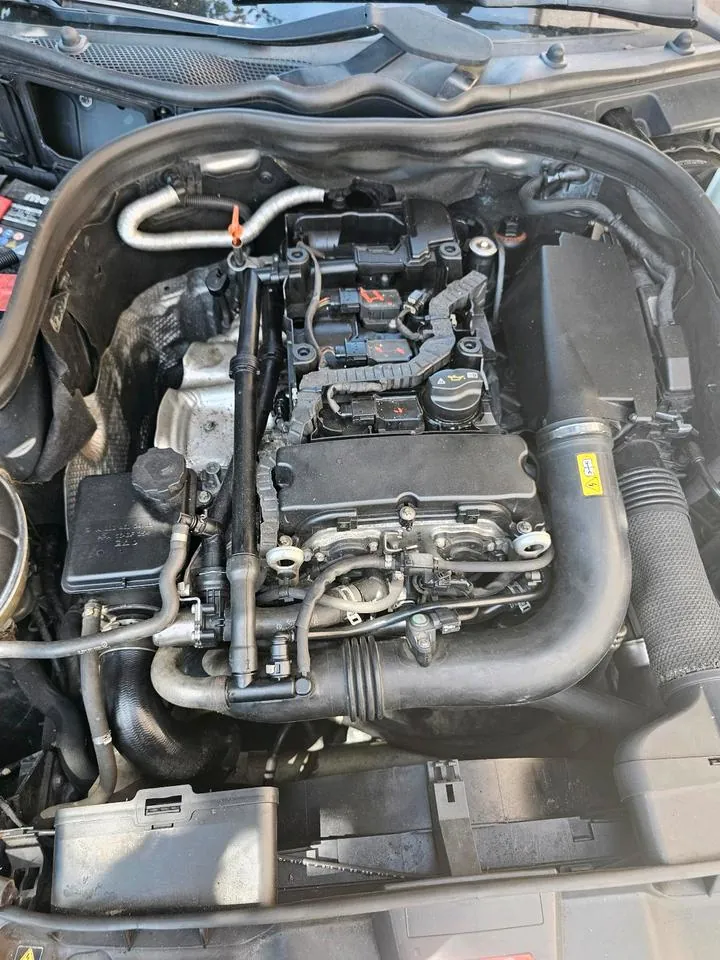 Mercedes-Benz E 200