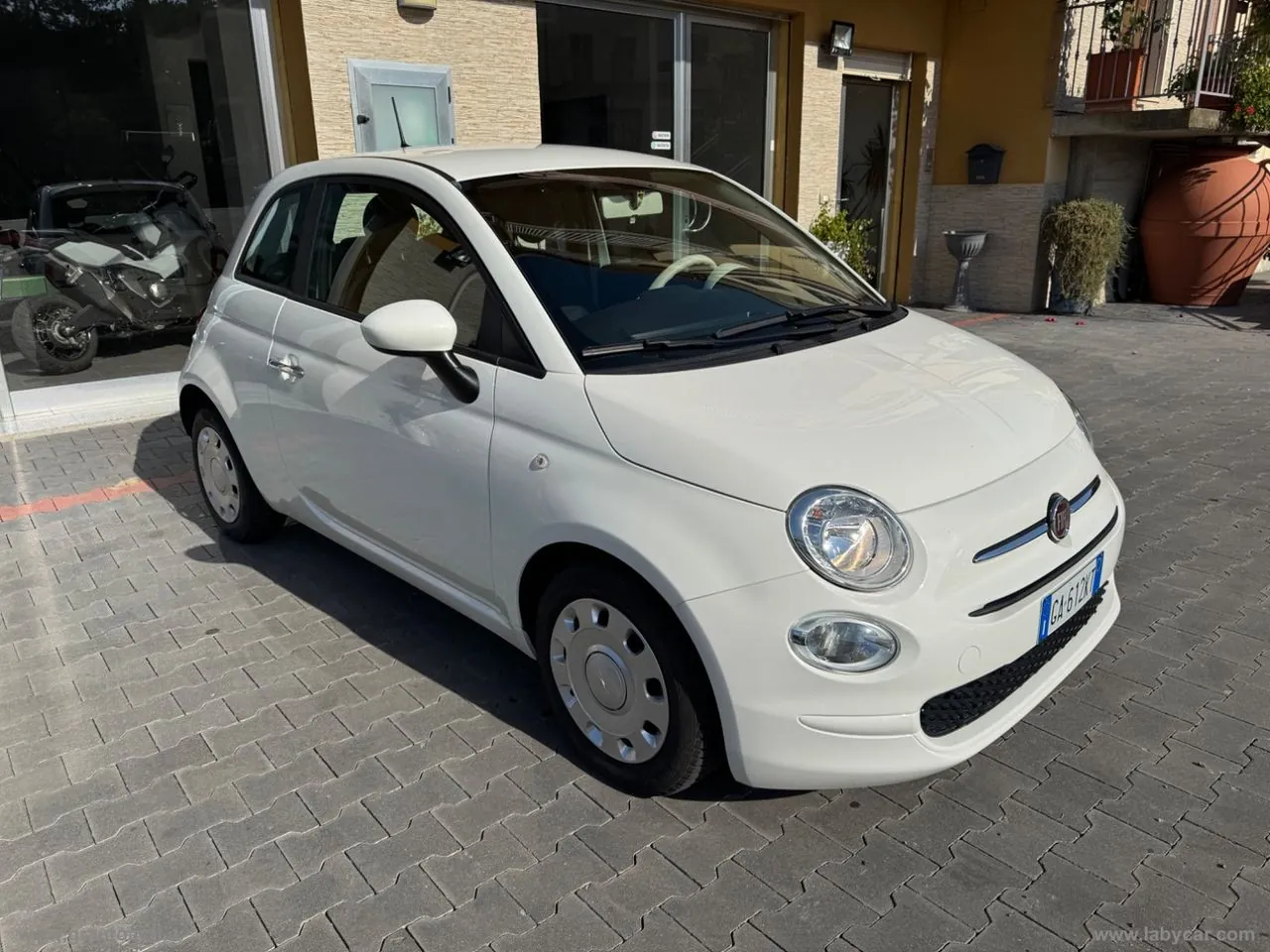 Fiat 500 2020 photo 2