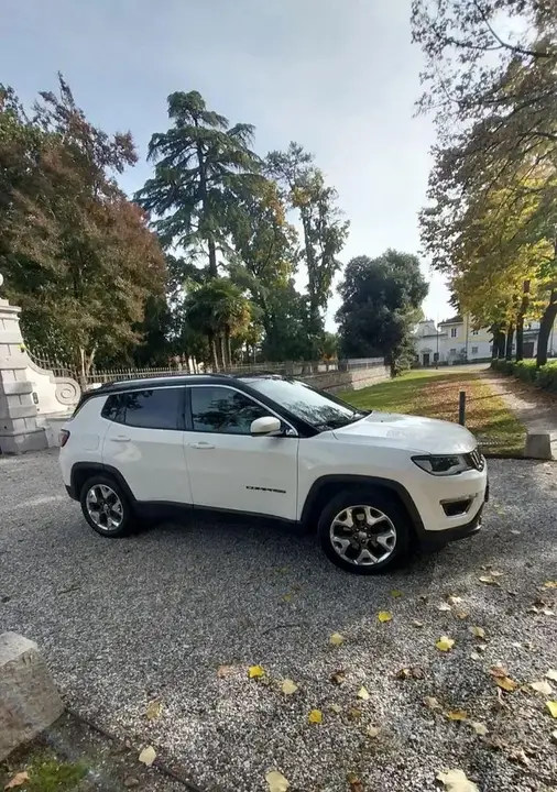 Jeep Compass 2018 photo 2